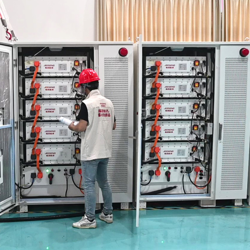 105KW 232KWh Υγρά ψυγείο Υπηρεσίες αποθήκευσης ενέργειας για βιομηχανικό και εμπορικό σύστημα αποθήκευσης ενέργειας